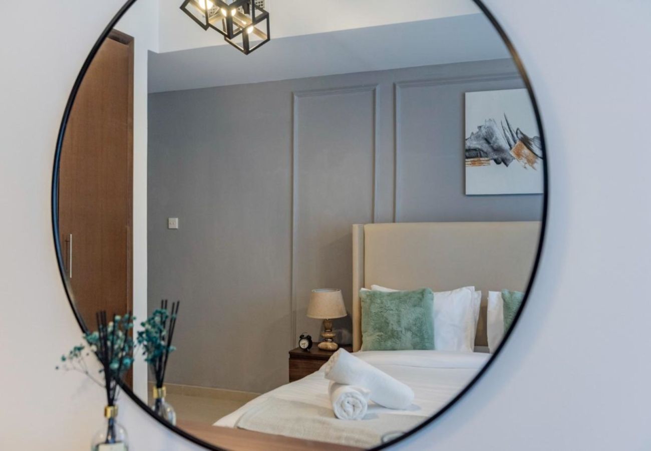 Apartment in Dubai - The Radiance 1BR Suite w Sofa Cum Bed in Ontario