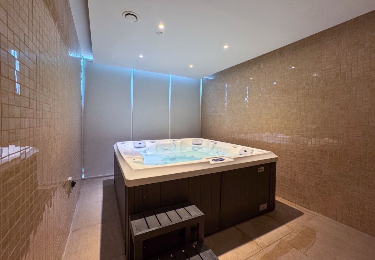 Studio in Dubai - Opalz Reverie | Luxe Studio Escape