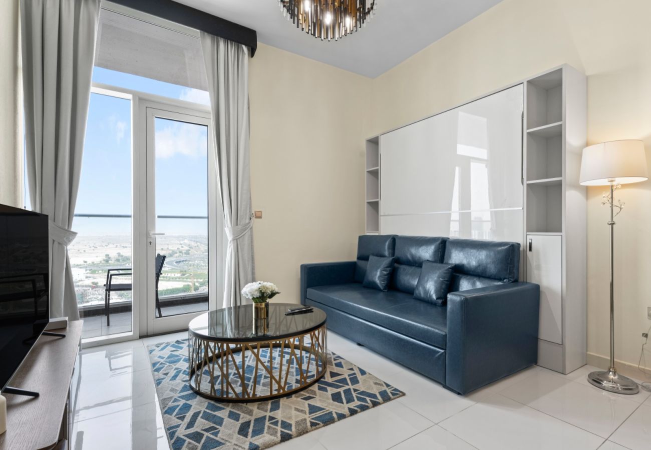 Apartment in Dubai - Bliss & Beyond | Classy 1BR w Extra Bed in Miraclz