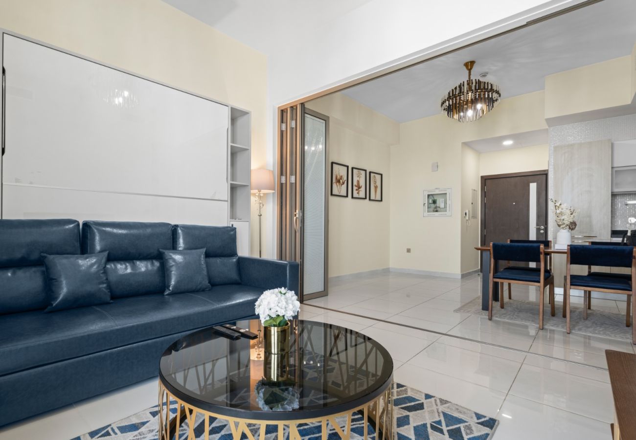 Apartment in Dubai - Bliss & Beyond | Classy 1BR w Extra Bed in Miraclz