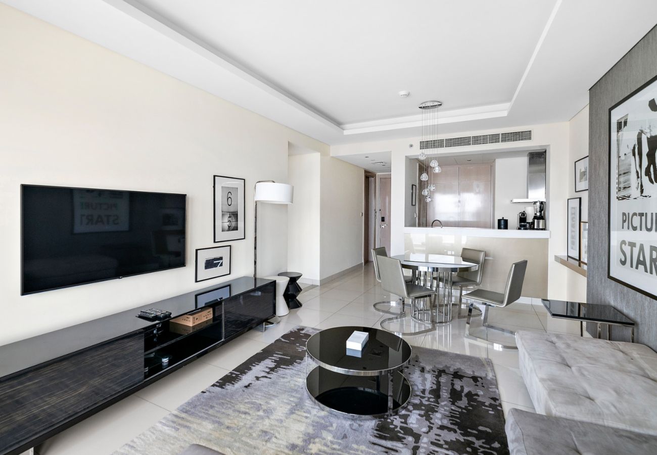 Apartment in Dubai - The Signature Suite 1BDR in Paramount Tower A