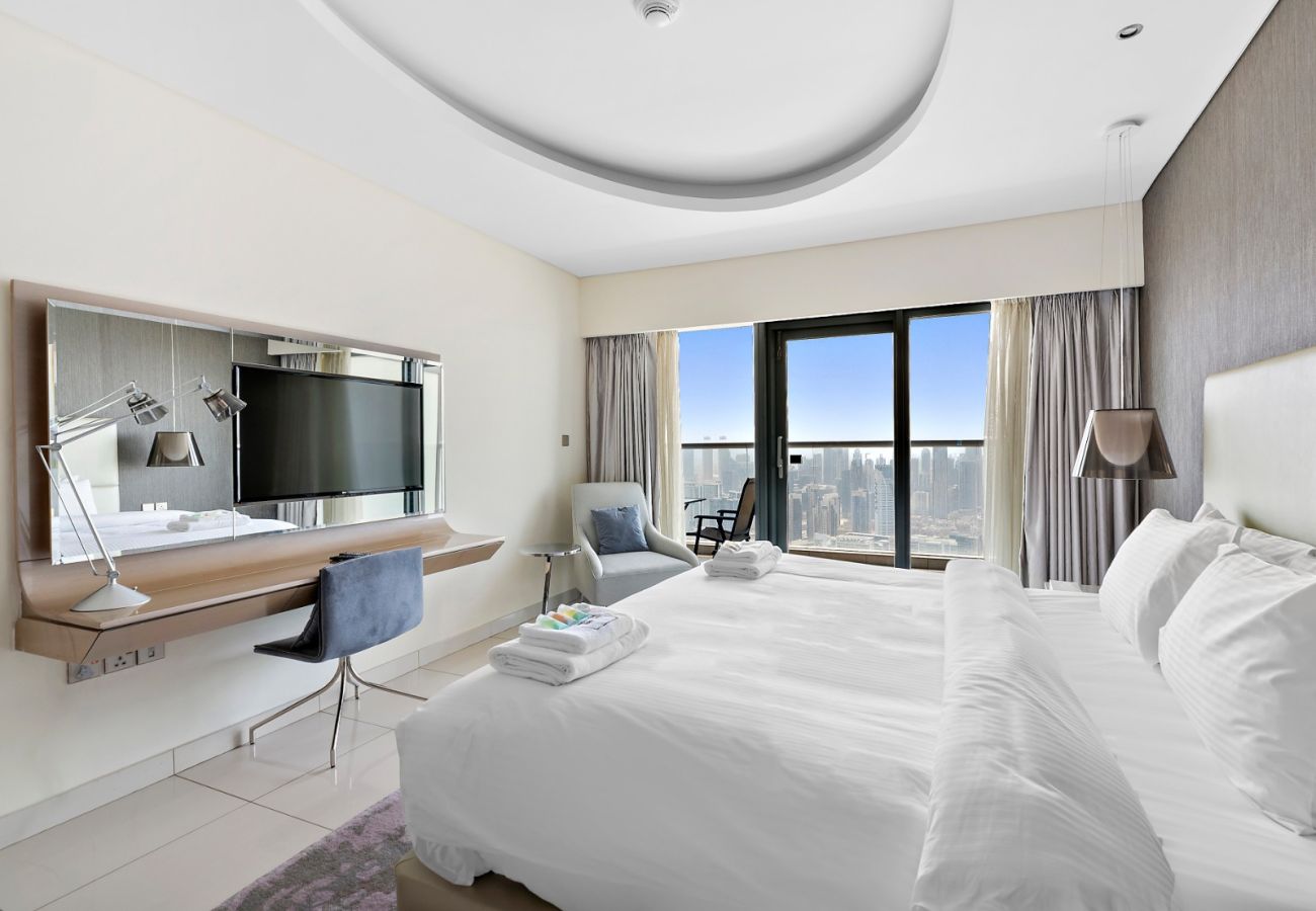 Apartment in Dubai - The Signature Suite 1BDR in Paramount Tower A