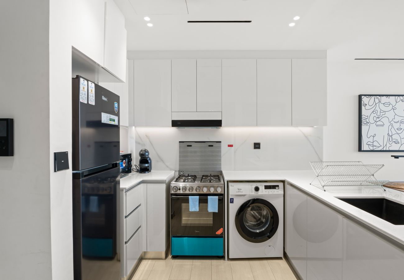 Apartment in Dubai - Chic and Stylish 1 BDR in Binghatti corner - JVC