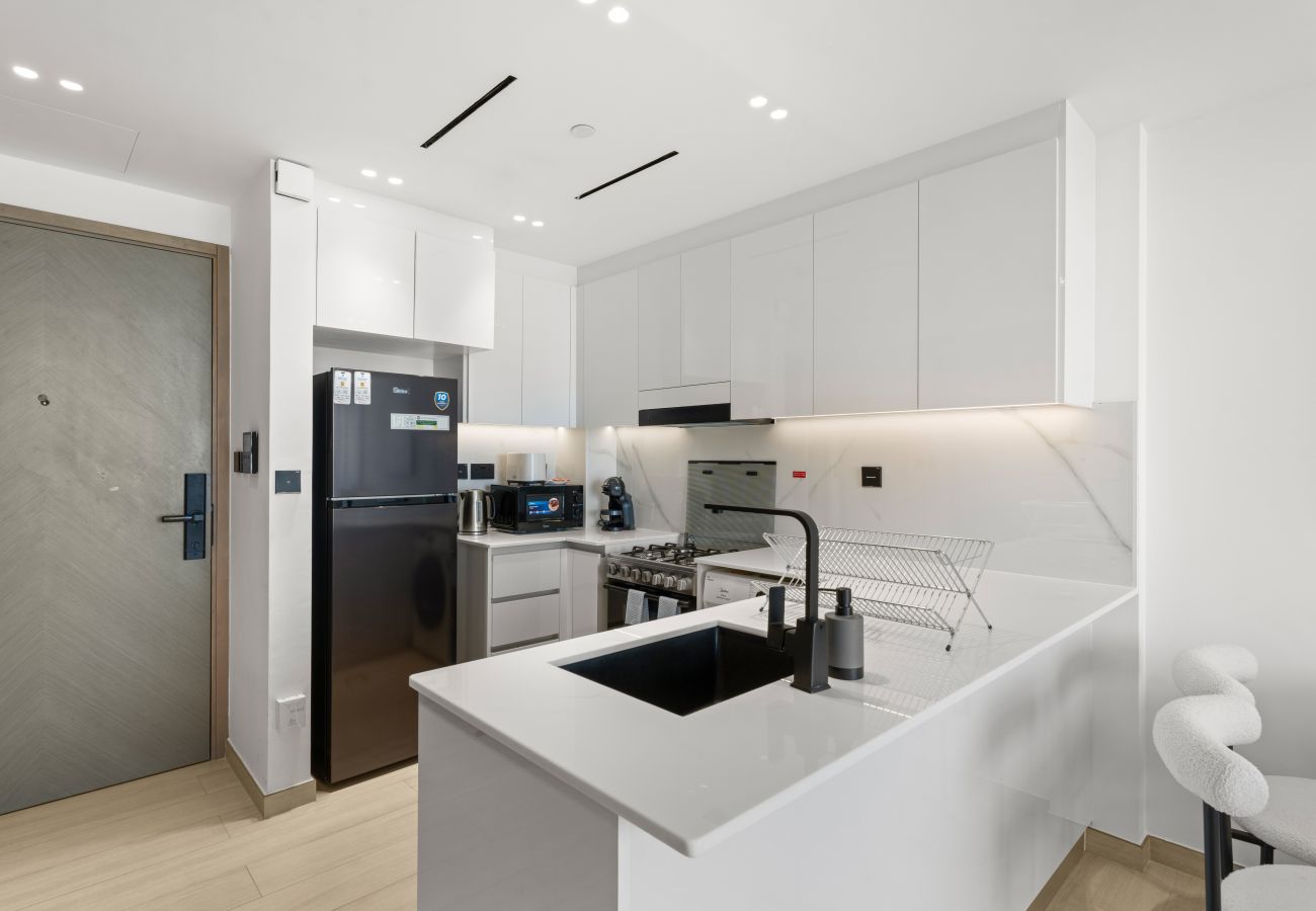 Apartment in Dubai - Chic and Stylish 1 BDR in Binghatti corner - JVC