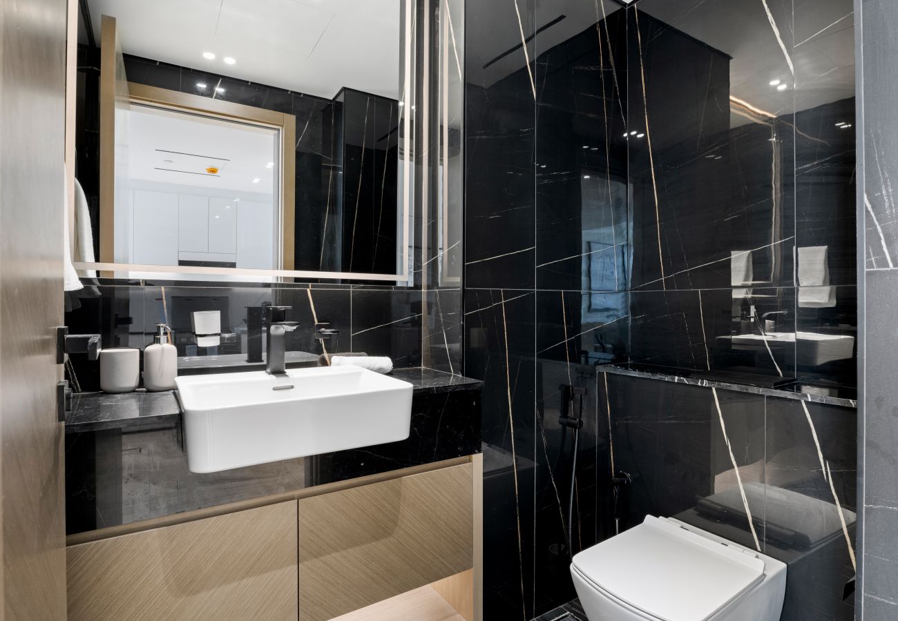 Apartment in Dubai - Chic and Stylish 1 BDR in Binghatti corner - JVC