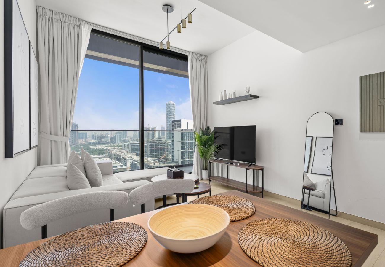 Apartment in Dubai - Chic and Stylish 1 BDR in Binghatti corner - JVC