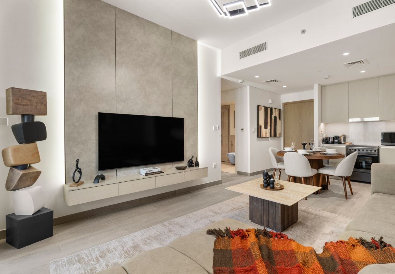 Apartment in Dubai - Radiant Luxe 1BR+Sofa Bed |Sleeps 4| in Lotus 3