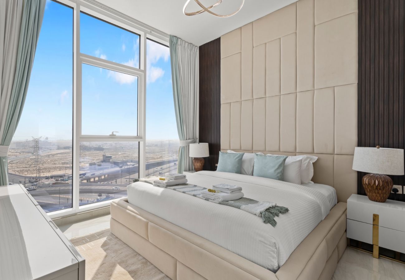 Apartment in Dubai - Gemz Luxury 2BR+Private Pool+Study-07