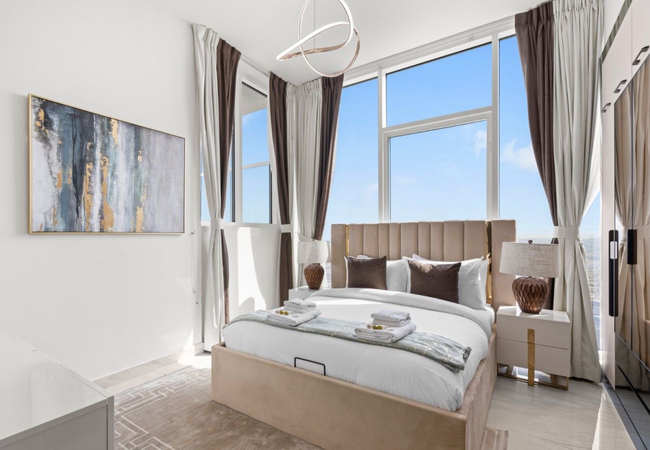 Apartment in Dubai - Gemz Luxury 2BR+Private Pool+Study-07
