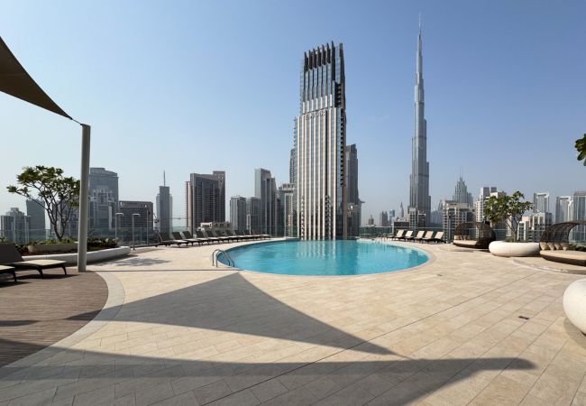 Apartment in Dubai - Royale 1BR+Study|Sleeps 4|Full Burj Khalifa View Apartment in Dubai - Royale 1BR+Study|Sleeps 4|Full Burj Khalifa View