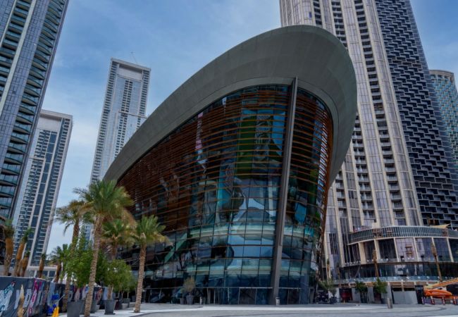 Apartment in Dubai - Royale 1BR+Study|Sleeps 4|Full Burj Khalifa View Apartment in Dubai - Royale 1BR+Study|Sleeps 4|Full Burj Khalifa View