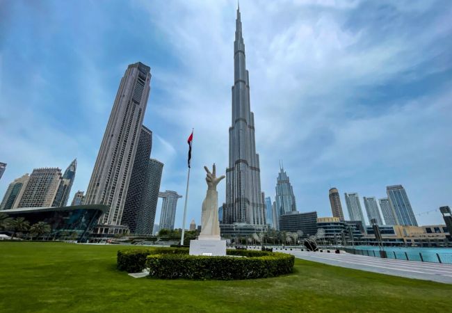 Apartment in Dubai - Royale 1BR+Study|Sleeps 4|Full Burj Khalifa View Apartment in Dubai - Royale 1BR+Study|Sleeps 4|Full Burj Khalifa View