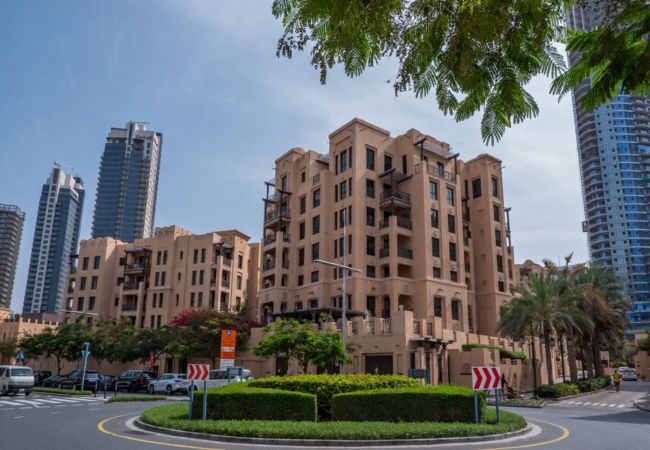 Apartment in Dubai - Royale 1BR+Study|Sleeps 4|Full Burj Khalifa View Apartment in Dubai - Royale 1BR+Study|Sleeps 4|Full Burj Khalifa View