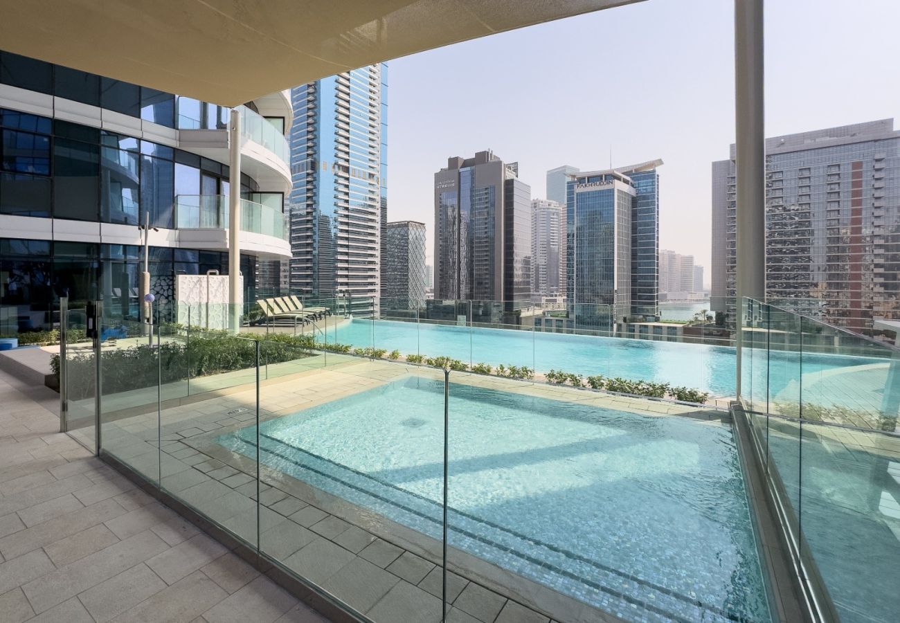 Apartment in Dubai - Royale 1BR+Study|Sleeps 4|Full Burj Khalifa View