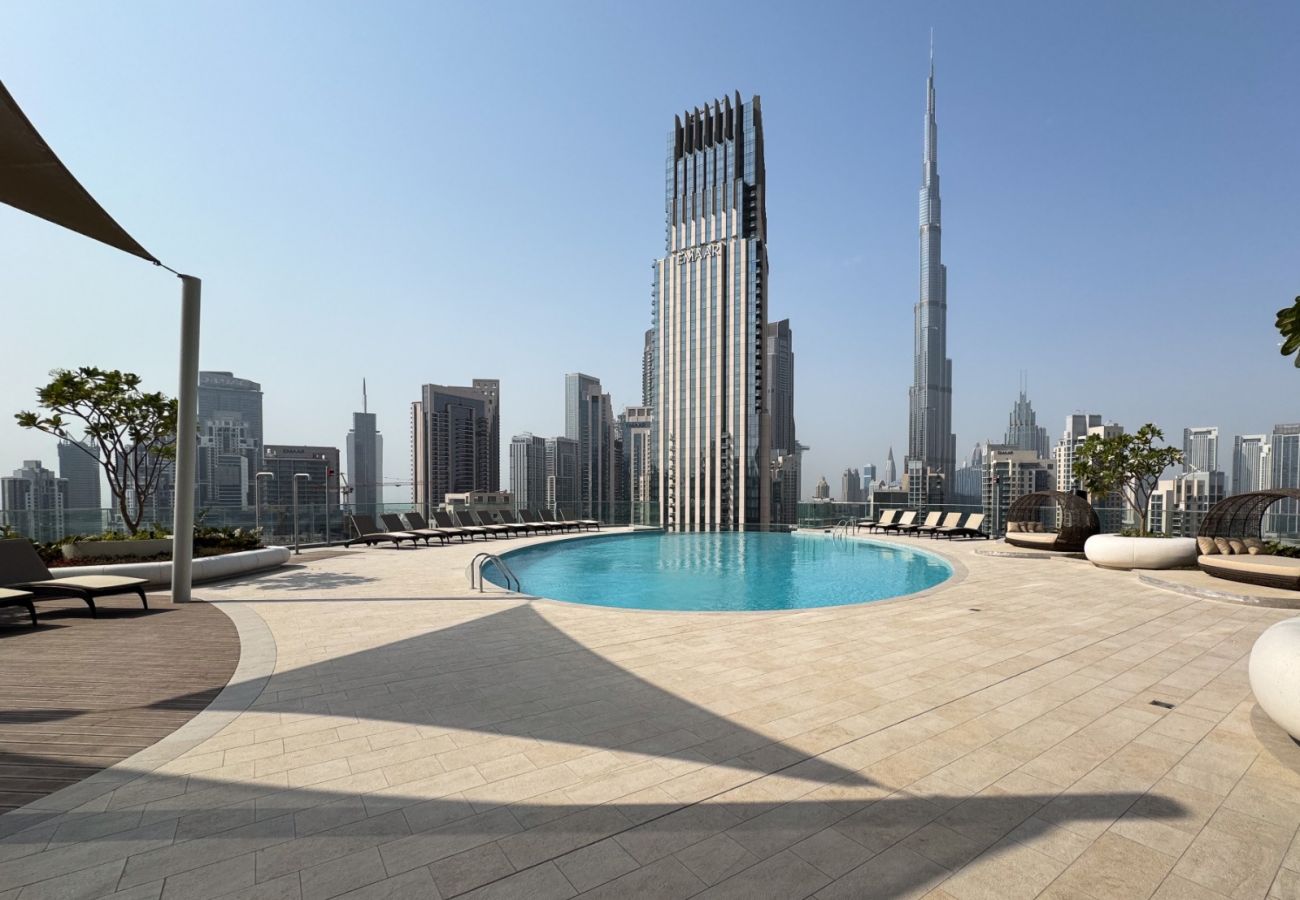 Apartment in Dubai - Royale 1BR+Study|Sleeps 4|Full Burj Khalifa View