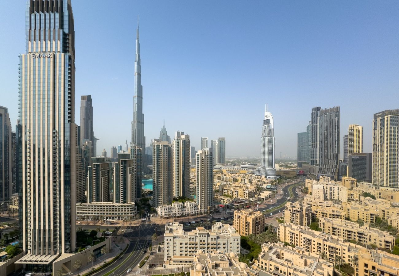 Apartment in Dubai - Royale 1BR+Study|Sleeps 4|Full Burj Khalifa View