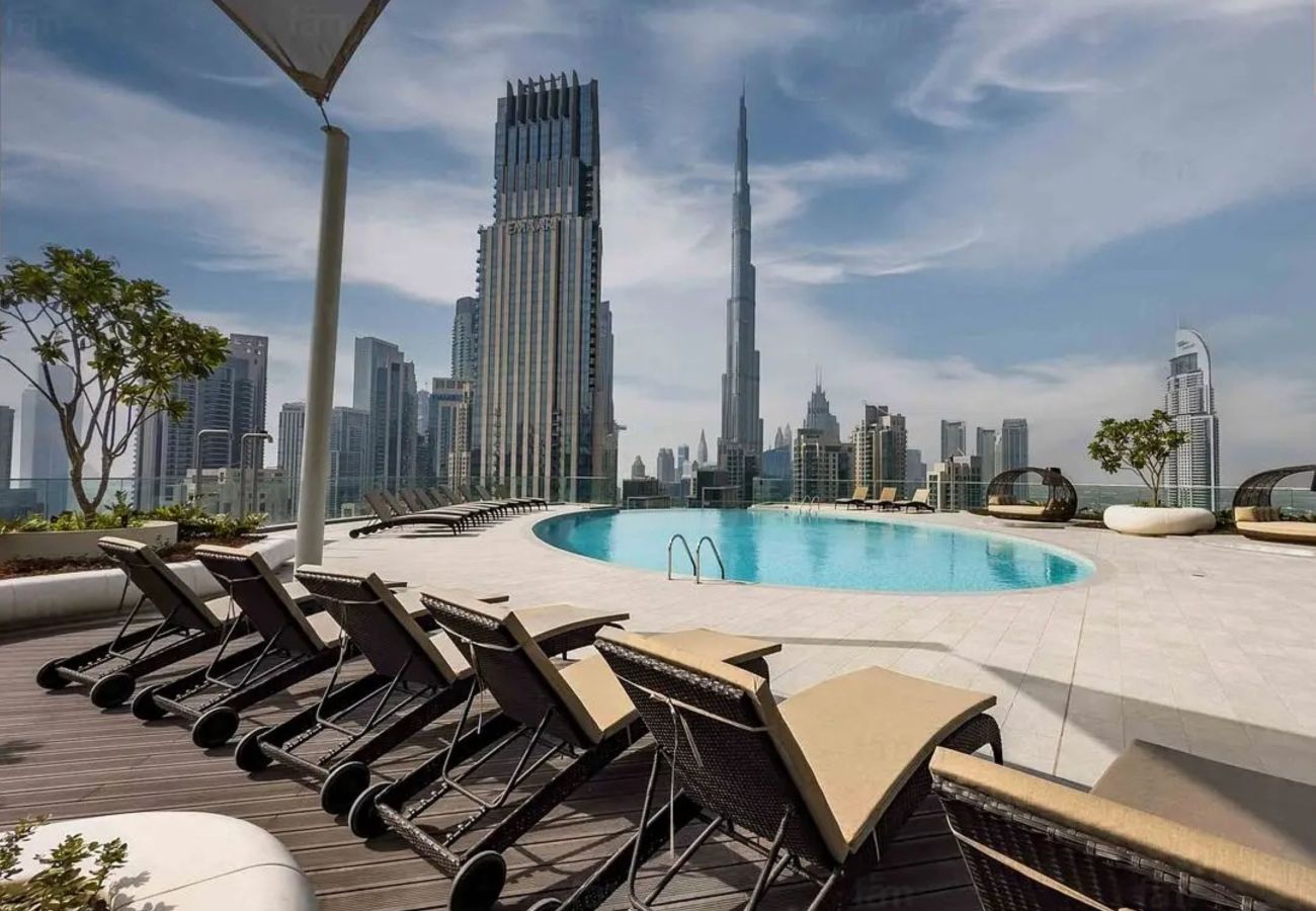 Apartment in Dubai - Royale 1BR+Study|Sleeps 4|Full Burj Khalifa View