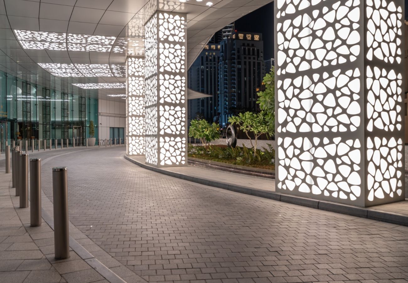 Apartment in Dubai - Royale 1BR+Study|Sleeps 4|Full Burj Khalifa View