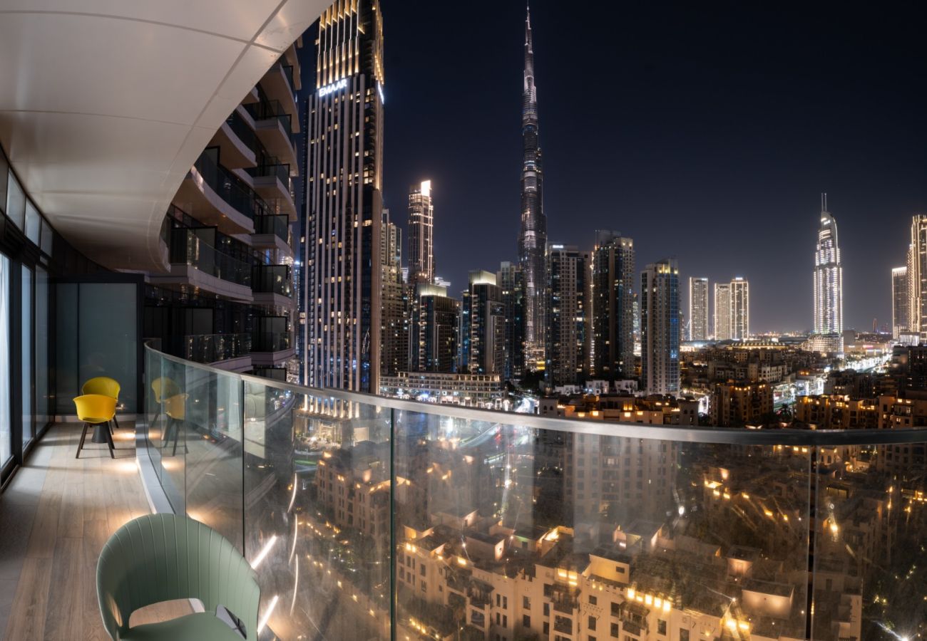 Apartment in Dubai - Royale 1BR+Study|Sleeps 4|Full Burj Khalifa View