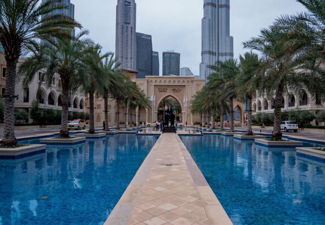 Apartment in Dubai - Royale 1BR+Study|Sleeps 4|Full Burj Khalifa View