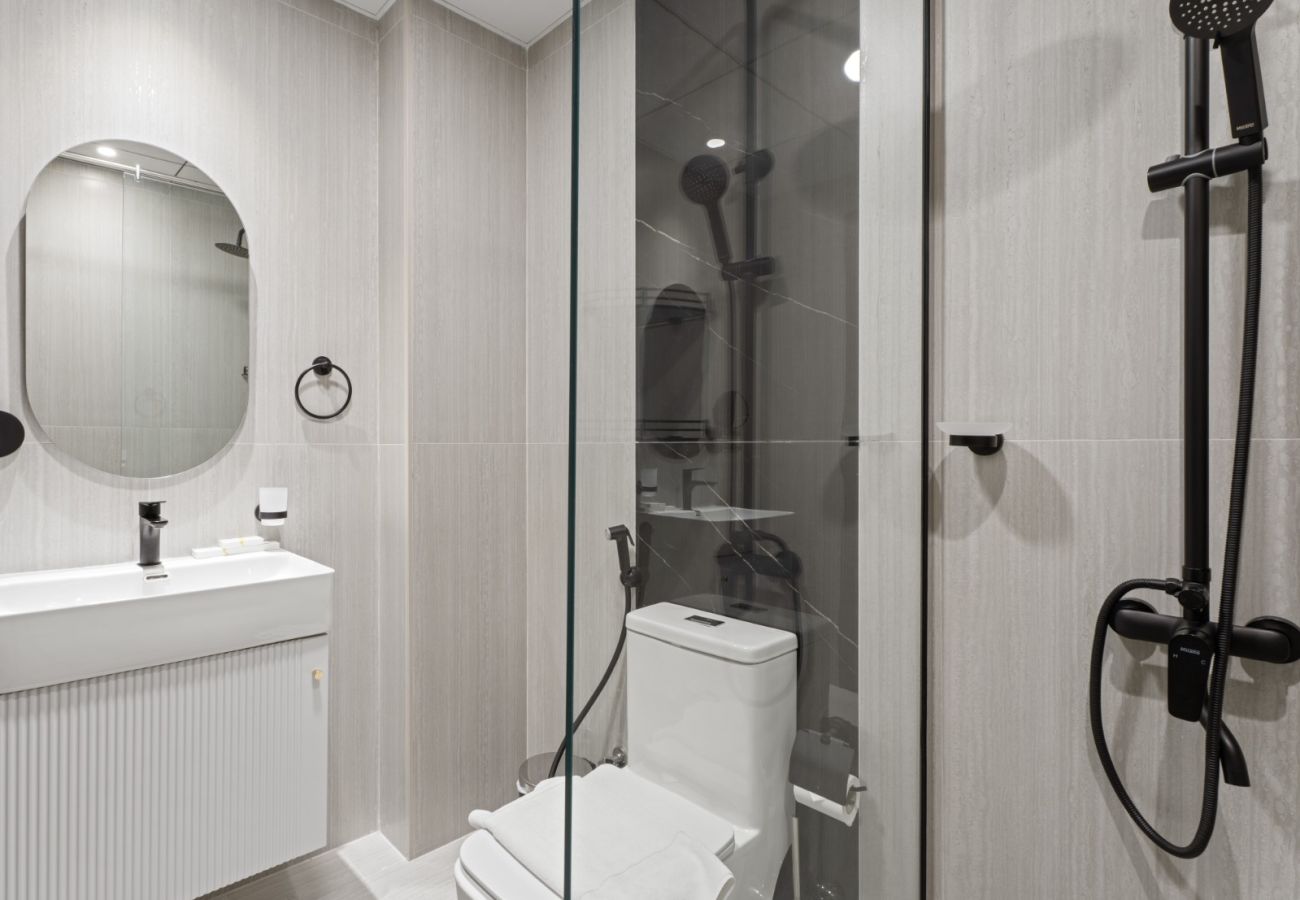 Apartment in Dubai - Opalz Grandeur Retreat | 2BDR w Mini Pool-06