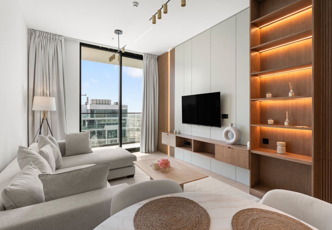 Apartment in Dubai - The Blooming Escape 1BDR In Binghatti Orchid