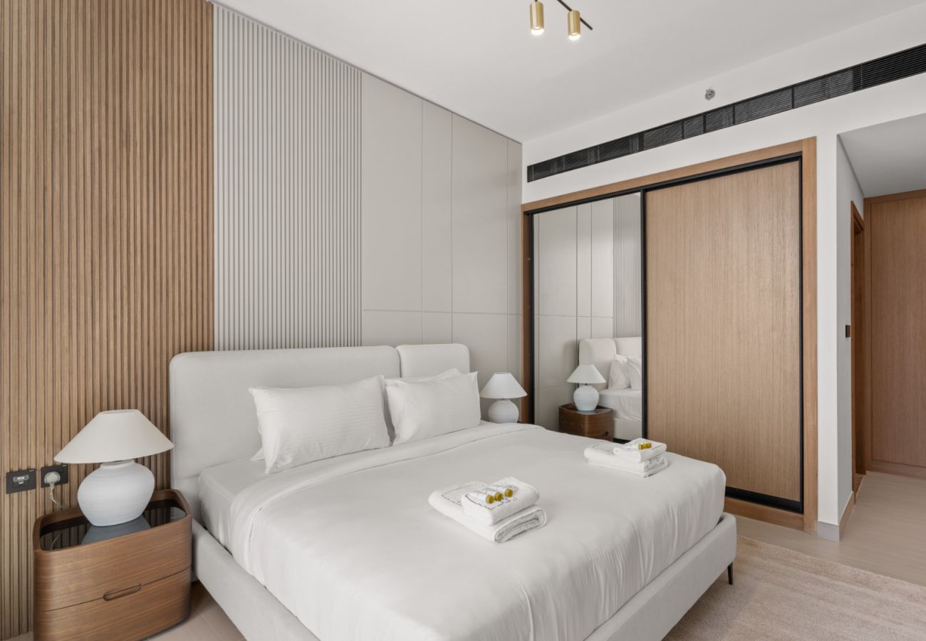 Apartment in Dubai - The Blooming Escape 1BDR In Binghatti Orchid