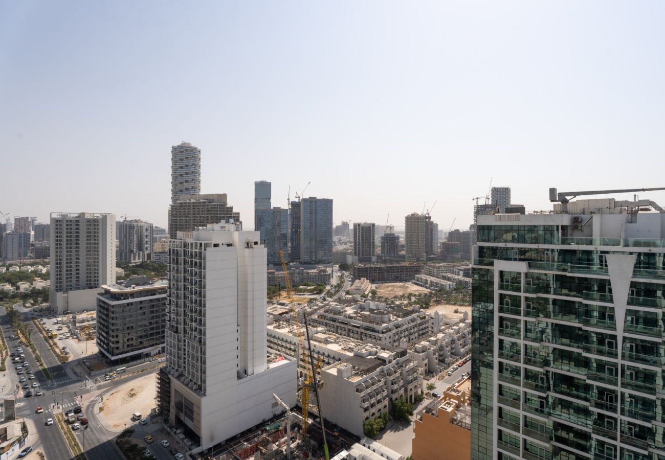 Apartment in Dubai - The Blooming Escape 1BDR In Binghatti Orchid