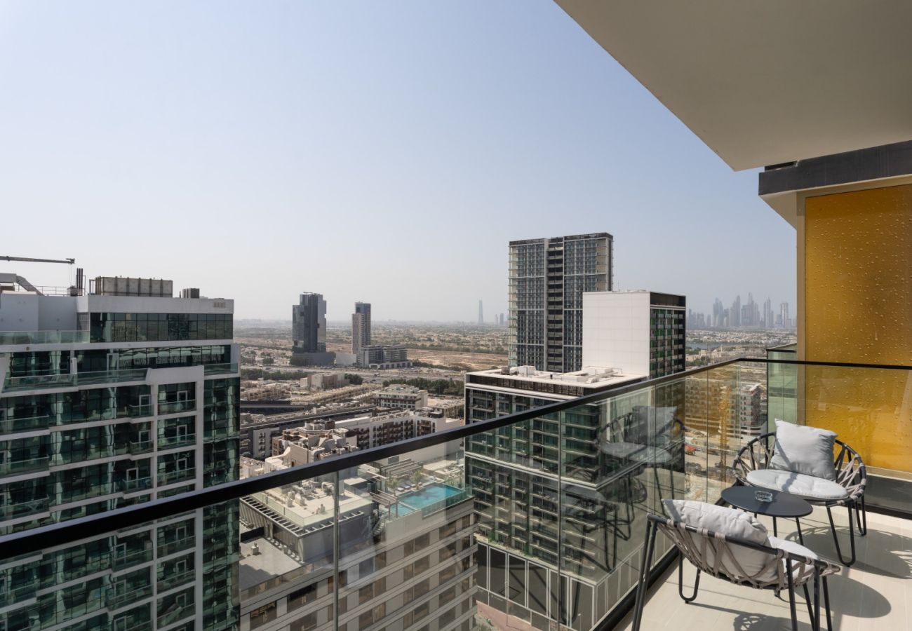 Apartment in Dubai - The Blooming Escape 1BDR In Binghatti Orchid