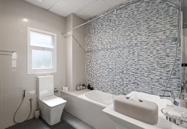 Villa in Dubai - World Class Luxurious 4 BDR Villa In Umm Al Sheif Villa in Dubai - World Class Luxurious 4 BDR Villa In Umm Al Sheif