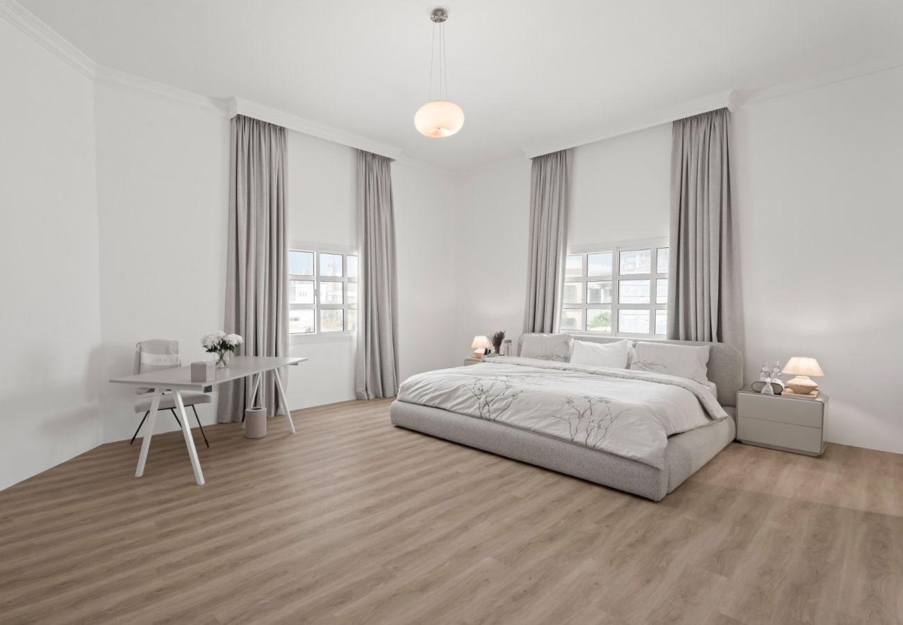 Villa in Dubai - World Class Luxurious 4 BDR Villa In Umm Al Sheif Villa in Dubai - World Class Luxurious 4 BDR Villa In Umm Al Sheif