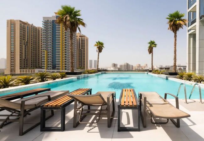 Studio in Dubai - Warm Glow Retreat: Cozy Studio In Regina, JVC Studio in Dubai - Warm Glow Retreat: Cozy Studio In Regina, JVC