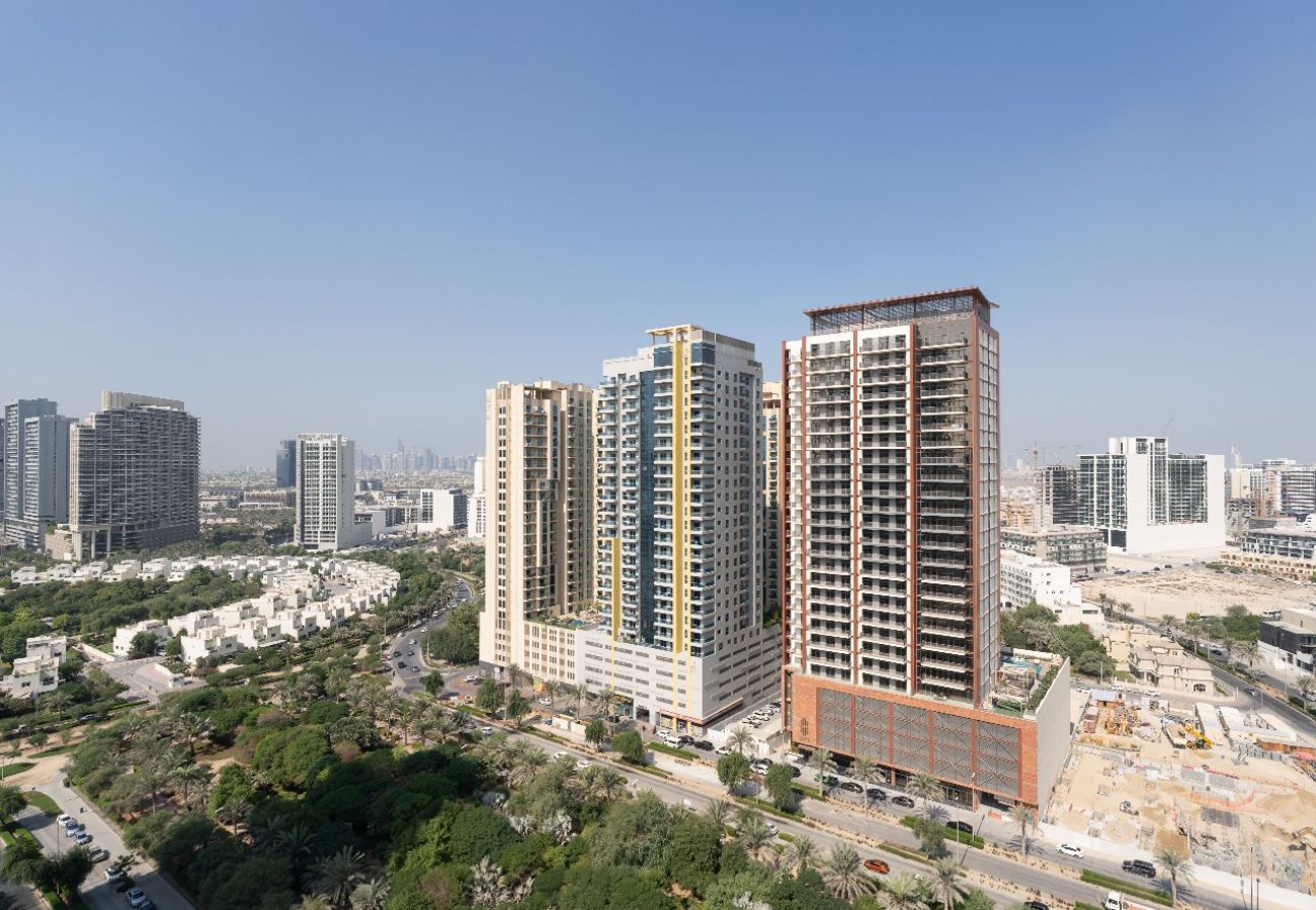 Studio in Dubai - Warm Glow Retreat: Cozy Studio In Regina, JVC