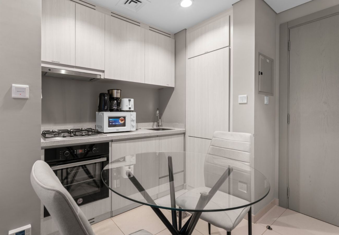 Apartment in Dubai - Zada Glam: Sleek 1BDR Retreat-Business Bay-25