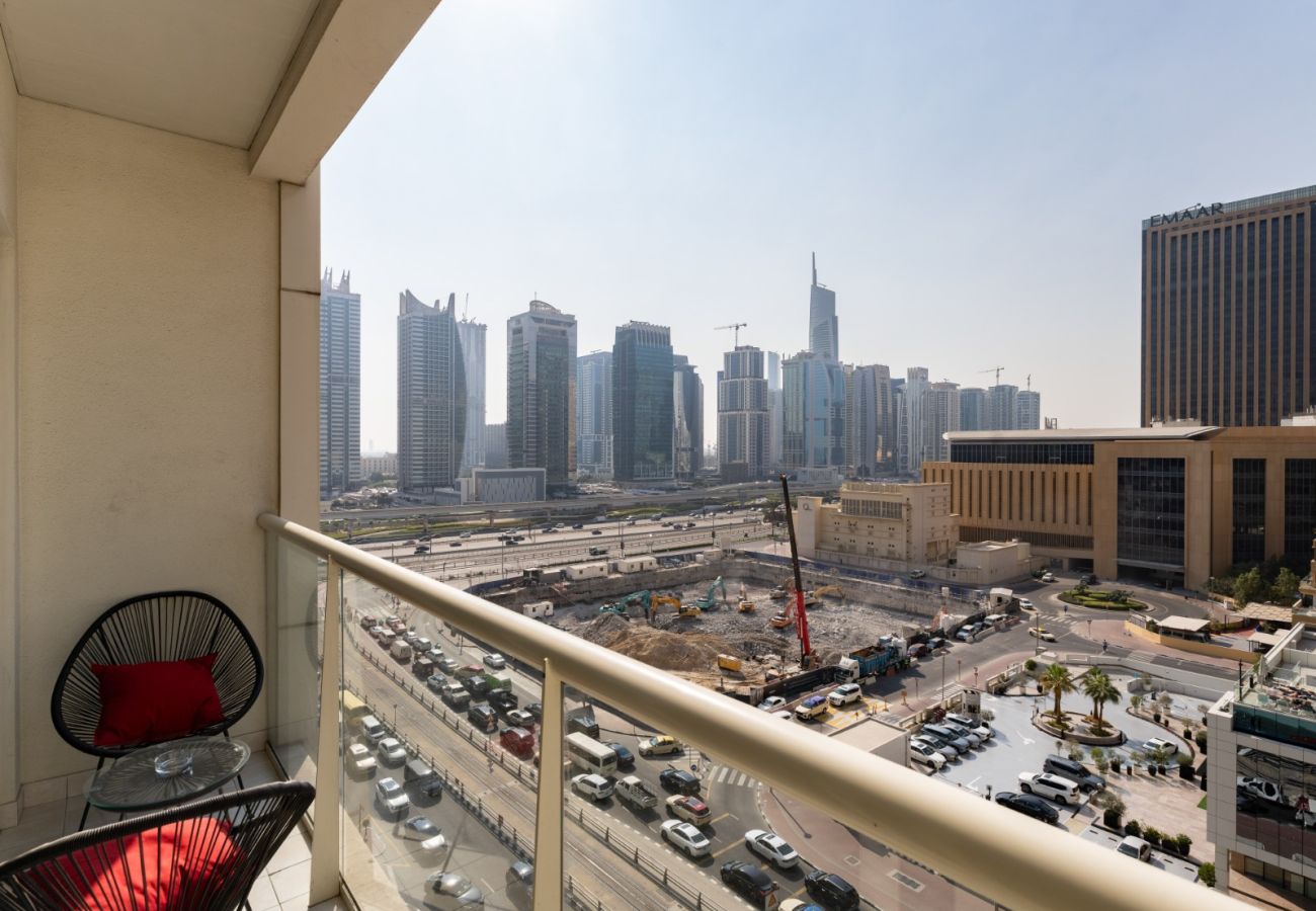 Apartment in Dubai - Luxurious 1BR w SofaBed|Sleeps 4|Marina View Tower