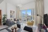 Apartment in Dubai - Luxurious 1BR w SofaBed|Sleeps 4|Marina View Tower