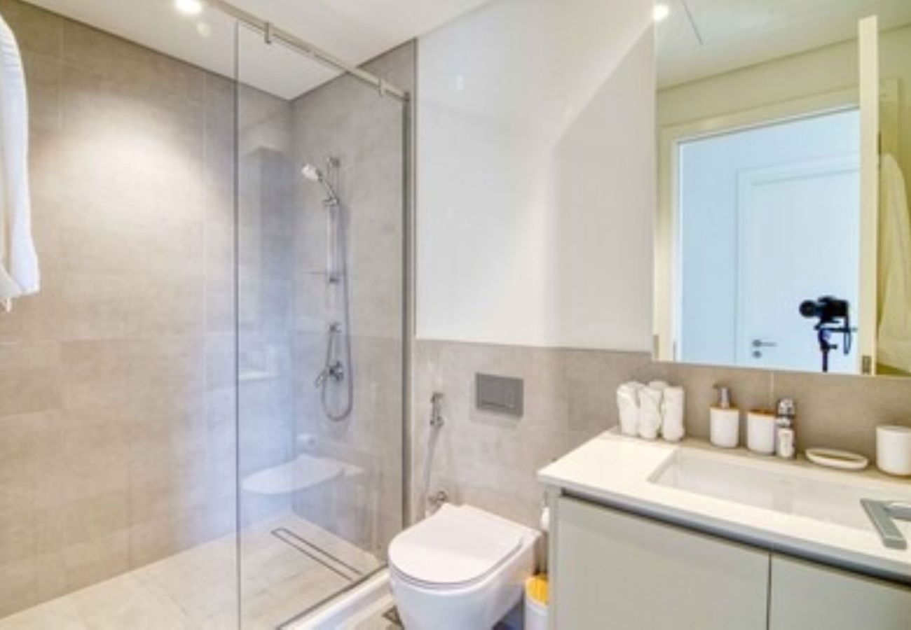 Apartment in Dubai - The Royal Suite 1BDR in Sunset-02