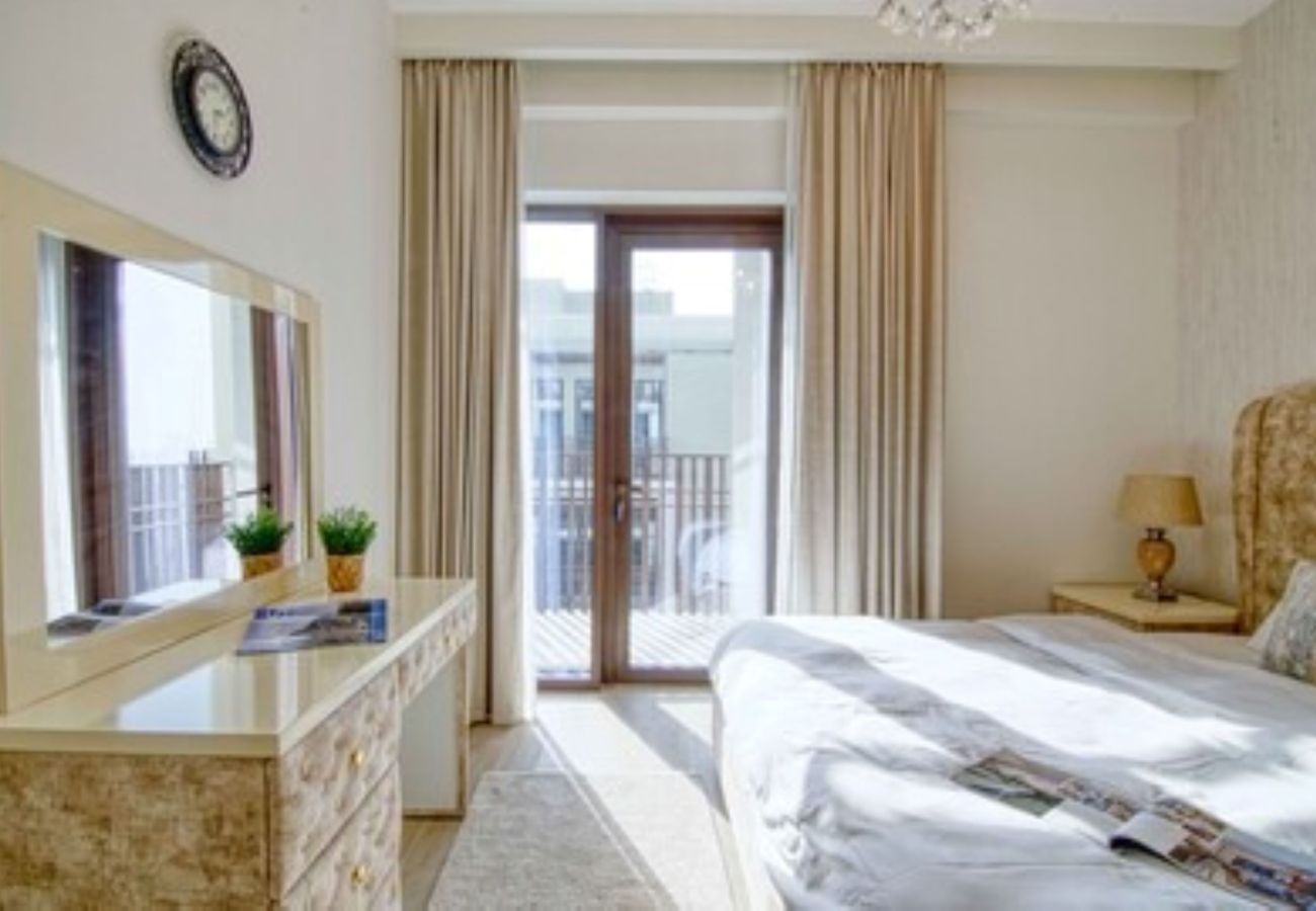 Apartment in Dubai - The Royal Suite 1BDR in Sunset-02