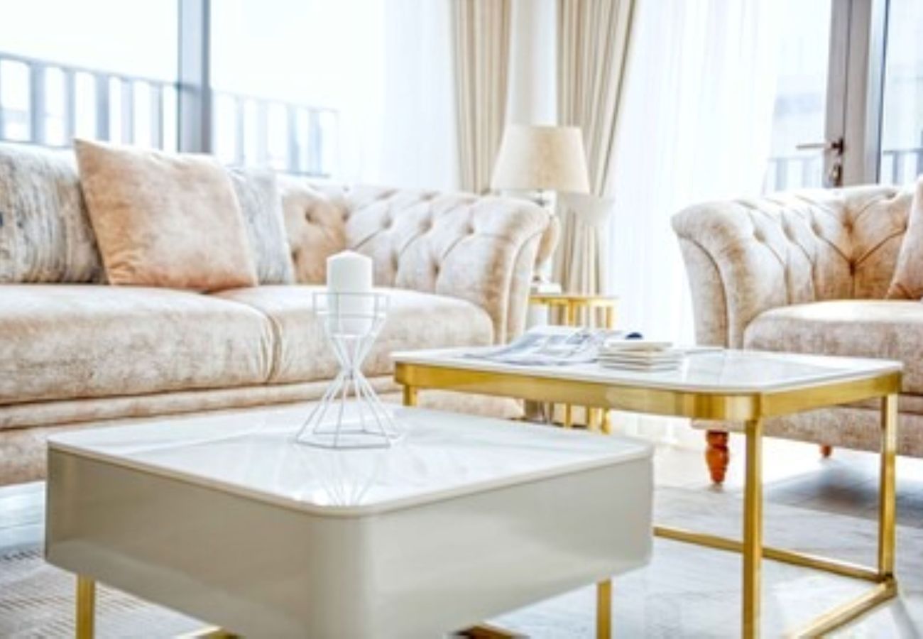 Apartment in Dubai - The Royal Suite 1BDR in Sunset-02