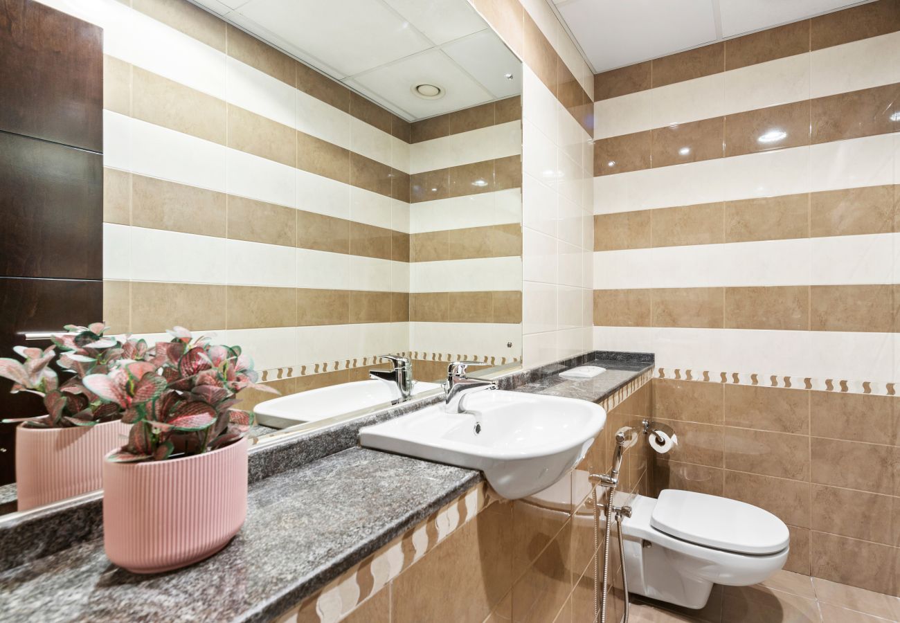 Apartment in Dubai - Prestige Urban Escape 2BDR In La Fontana