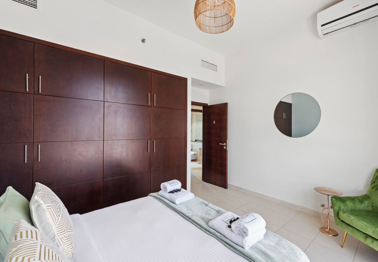 Apartment in Dubai - Prestige Urban Escape 2BDR In La Fontana