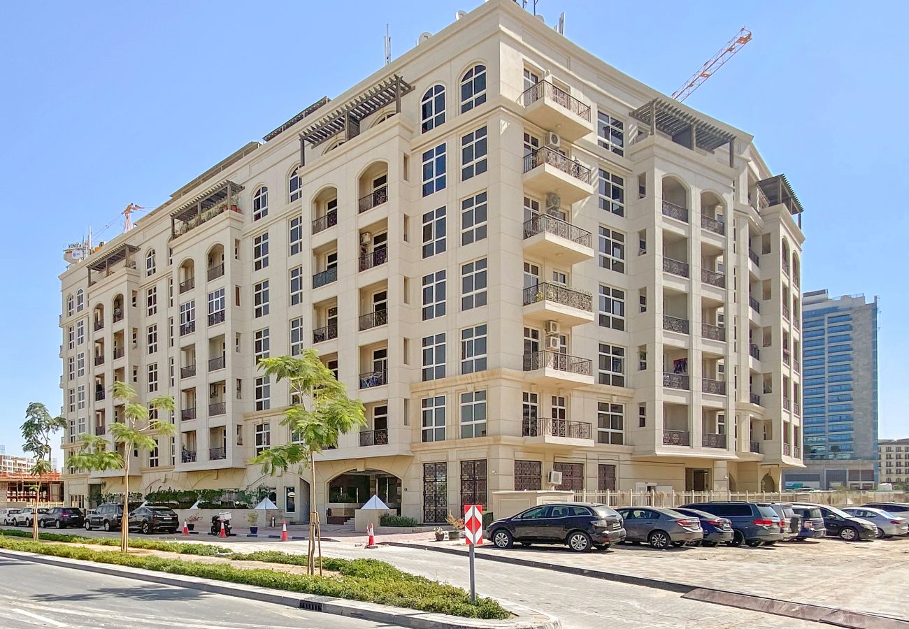 Apartment in Dubai - Prestige Urban Escape 2BDR In La Fontana