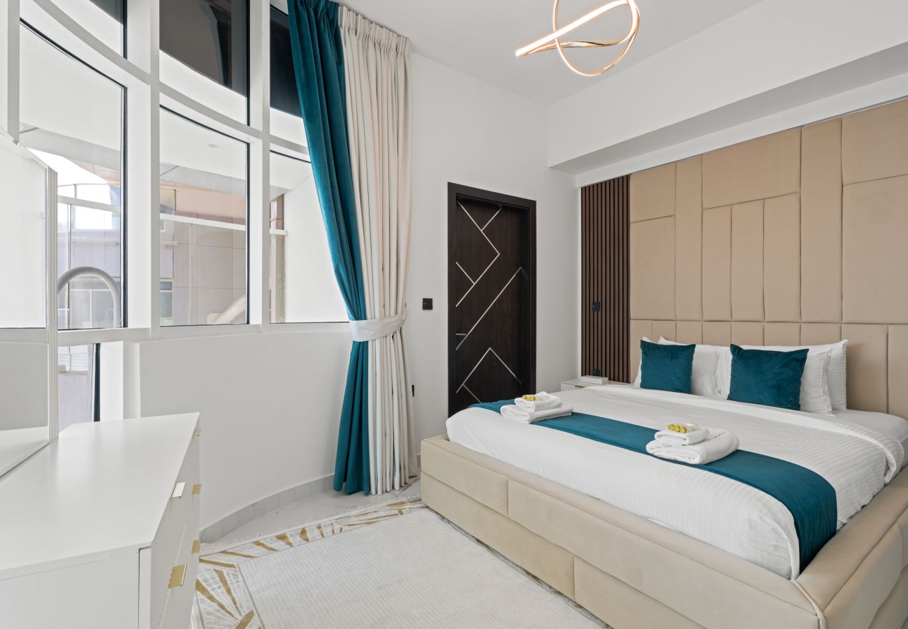 Apartment in Dubai - Opalz Grandeur Escape 2BDR w Mini Pool-06