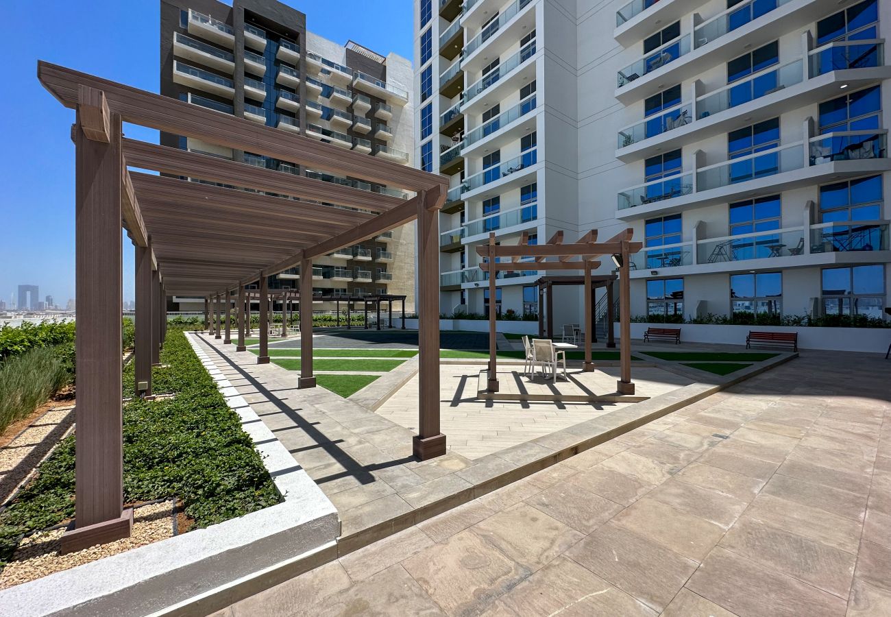 Studio in Dubai - Modern Studio In Al-Furjan close to Metro-15