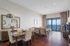 Apartment in Dubai - Seaside Serenity: 1BR Residence in Royal Amwaj