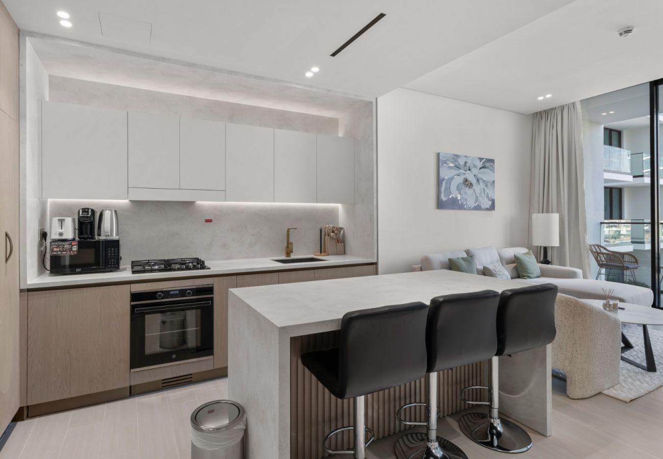 Apartment in Dubai - Modern 1BR Hideaway In Binghatti Phoenix-JVC