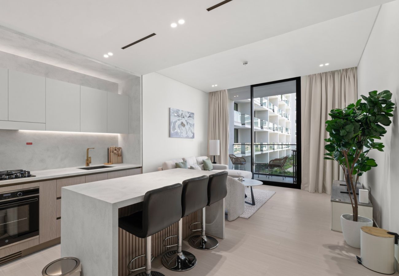 Apartment in Dubai - Modern 1BR Hideaway In Binghatti Phoenix-JVC