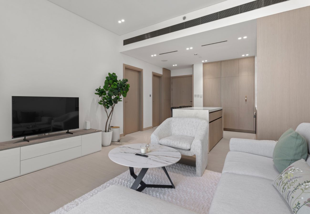 Apartment in Dubai - Modern 1BR Hideaway In Binghatti Phoenix-JVC