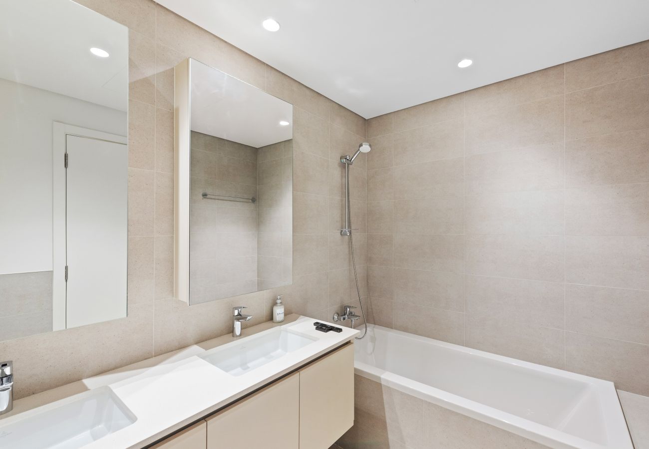 Apartment in Dubai - Luxury Elegance 2BDR In Sunset-Creek Beach-03