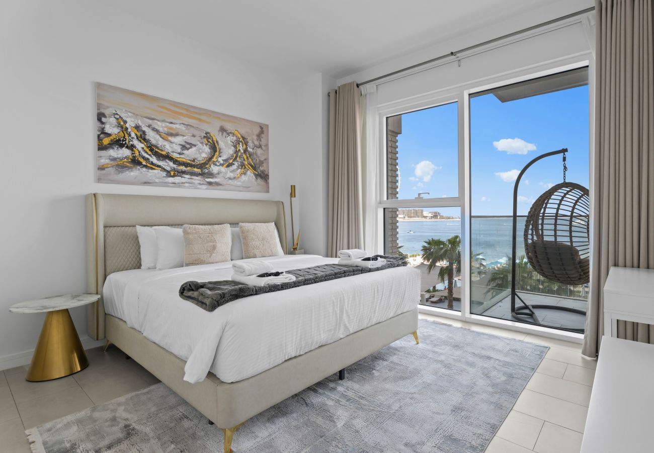 Apartment in Dubai - Marina Breeze 2BR Escape in Cayan